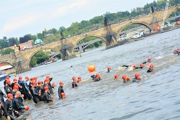 FORD CHALLENGE PRAGUE 2019 | Swimming Open Water Swimming CHALLENGE PRAGUE 2019, Open Water Swimming Prague, Czech Triathlon Photo, Challenge Prague Triathlon PHOTOS, www.swim.by, CHALLENGE PRAGUE FOTO, Open Water Swimming PHOTO, CHALLENGE PRAGUE TRIATHLON SWIMMING PHOTOS, Swim.by