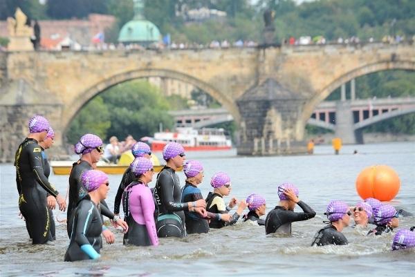FORD CHALLENGE PRAGUE 2019 | Swimming Open Water Swimming CHALLENGE PRAGUE 2019, Open Water Swimming Prague, Czech Triathlon Photo, Challenge Prague Triathlon PHOTOS, www.swim.by, CHALLENGE PRAGUE FOTO, Open Water Swimming PHOTO, CHALLENGE PRAGUE TRIATHLON SWIMMING PHOTOS, Swim.by
