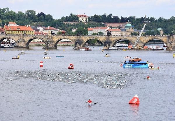 FORD CHALLENGE PRAGUE 2019 | Swimming Open Water Swimming CHALLENGE PRAGUE 2019, Open Water Swimming Prague, Czech Triathlon Photo, Challenge Prague Triathlon PHOTOS, www.swim.by, CHALLENGE PRAGUE FOTO, Open Water Swimming PHOTO, CHALLENGE PRAGUE TRIATHLON SWIMMING PHOTOS, Swim.by