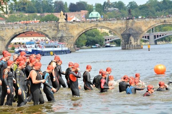 FORD CHALLENGE PRAGUE 2019 | Swimming Open Water Swimming CHALLENGE PRAGUE 2019, Open Water Swimming Prague, Czech Triathlon Photo, Challenge Prague Triathlon PHOTOS, www.swim.by, CHALLENGE PRAGUE FOTO, Open Water Swimming PHOTO, CHALLENGE PRAGUE TRIATHLON SWIMMING PHOTOS, Swim.by