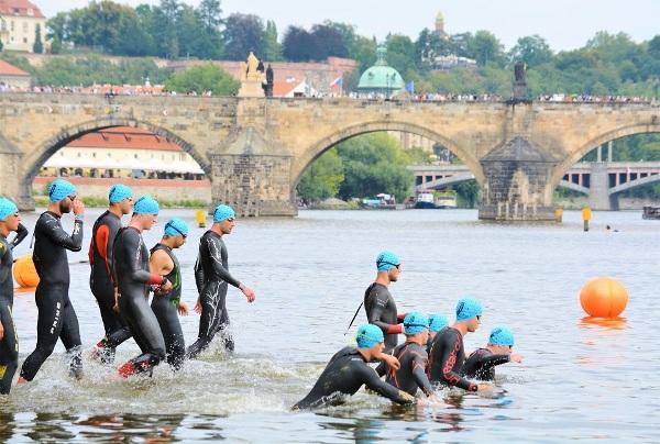FORD CHALLENGE PRAGUE 2019 | Swimming Open Water Swimming CHALLENGE PRAGUE 2019, Open Water Swimming Prague, Czech Triathlon Photo, Challenge Prague Triathlon PHOTOS, www.swim.by, CHALLENGE PRAGUE FOTO, Open Water Swimming PHOTO, CHALLENGE PRAGUE TRIATHLON SWIMMING PHOTOS, Swim.by