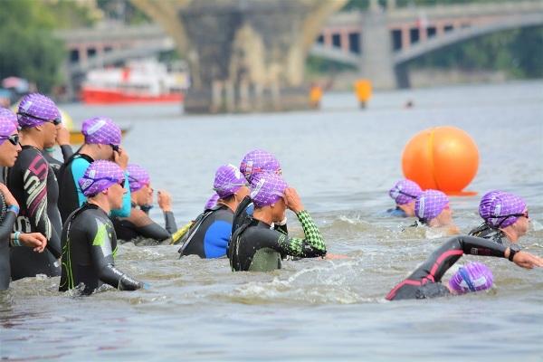 FORD CHALLENGE PRAGUE 2019 | Swimming Open Water Swimming CHALLENGE PRAGUE 2019, Open Water Swimming Prague, Czech Triathlon Photo, Challenge Prague Triathlon PHOTOS, www.swim.by, CHALLENGE PRAGUE FOTO, Open Water Swimming PHOTO, CHALLENGE PRAGUE TRIATHLON SWIMMING PHOTOS, Swim.by