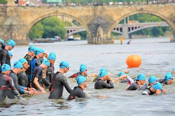 FORD CHALLENGE PRAGUE 2019 | Swimming Open Water Swimming CHALLENGE PRAGUE 2019, Open Water Swimming Prague, Czech Triathlon Photo, Challenge Prague Triathlon PHOTOS, www.swim.by, CHALLENGE PRAGUE FOTO, Open Water Swimming PHOTO, CHALLENGE PRAGUE TRIATHLON SWIMMING PHOTOS, Swim.by