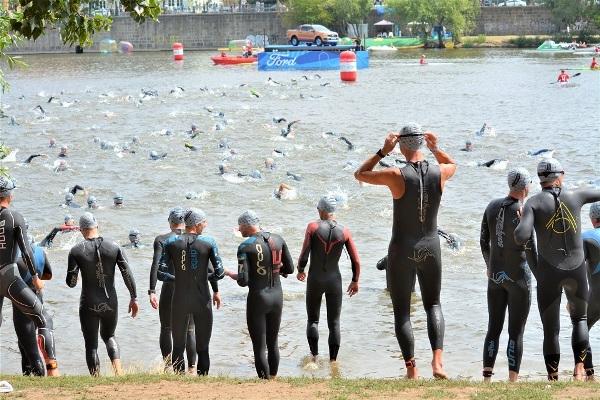 FORD CHALLENGE PRAGUE 2019 | Swimming Open Water Swimming CHALLENGE PRAGUE 2019, Open Water Swimming Prague, Czech Triathlon Photo, Challenge Prague Triathlon PHOTOS, www.swim.by, CHALLENGE PRAGUE FOTO, Open Water Swimming PHOTO, CHALLENGE PRAGUE TRIATHLON SWIMMING PHOTOS, Swim.by
