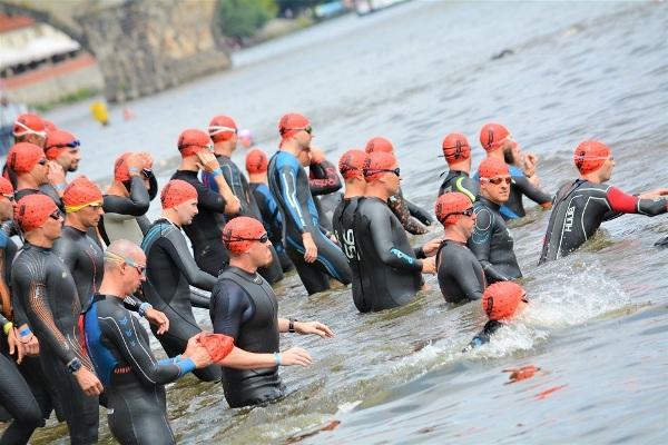 FORD CHALLENGE PRAGUE 2019 | Swimming Open Water Swimming CHALLENGE PRAGUE 2019, Open Water Swimming Prague, Czech Triathlon Photo, Challenge Prague Triathlon PHOTOS, www.swim.by, CHALLENGE PRAGUE FOTO, Open Water Swimming PHOTO, CHALLENGE PRAGUE TRIATHLON SWIMMING PHOTOS, Swim.by