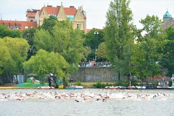 FORD CHALLENGE PRAGUE 2019 | Swimming Open Water Swimming CHALLENGE PRAGUE 2019, Open Water Swimming Prague, Czech Triathlon Photo, Challenge Prague Triathlon PHOTOS, www.swim.by, CHALLENGE PRAGUE FOTO, Open Water Swimming PHOTO, CHALLENGE PRAGUE TRIATHLON SWIMMING PHOTOS, Swim.by