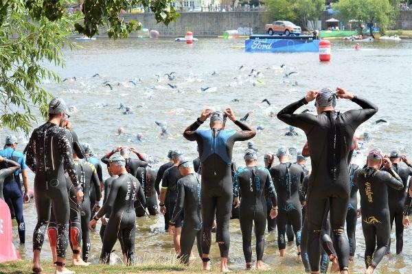 FORD CHALLENGE PRAGUE 2019 | Swimming Open Water Swimming CHALLENGE PRAGUE 2019, Open Water Swimming Prague, Czech Triathlon Photo, Challenge Prague Triathlon PHOTOS, www.swim.by, CHALLENGE PRAGUE FOTO, Open Water Swimming PHOTO, CHALLENGE PRAGUE TRIATHLON SWIMMING PHOTOS, Swim.by