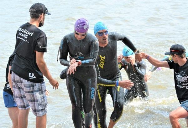 FORD CHALLENGE PRAGUE 2019 | Swimming Open Water Swimming CHALLENGE PRAGUE 2019, Open Water Swimming Prague, Czech Triathlon Photo, Challenge Prague Triathlon PHOTOS, www.swim.by, CHALLENGE PRAGUE FOTO, Open Water Swimming PHOTO, CHALLENGE PRAGUE TRIATHLON SWIMMING PHOTOS, Swim.by