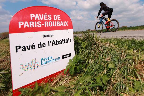 Paris Roubaix Challenge 2019 Photo, Paris Roubaix Challenge 2019, Photos Paris Roubaix, Paris Roubaix Cycling Race, www.swim.by, Paris Roubaix Challenge, Париж Рубе Фото, Paris Roubaix Challenge 2019 Pictures, Swim.by