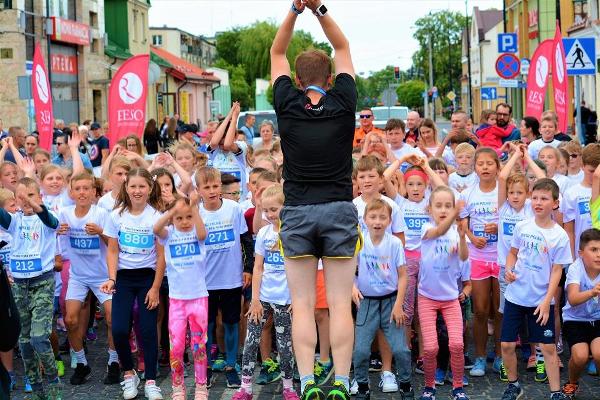 Suwałki Kids & Junior Run 2019 Suwałki Kids Junior Run 2019, Suwałki Bieg FOTO, RESO Suwałki Bieg Zdjęcia, www.running.by, Suwałki Bieg Photo, Suwalki Running FOTO, Suwałki Kids Run Foto Zdjęcia, Suwalki Junior Run Foto Zdjęcia, Swim.by