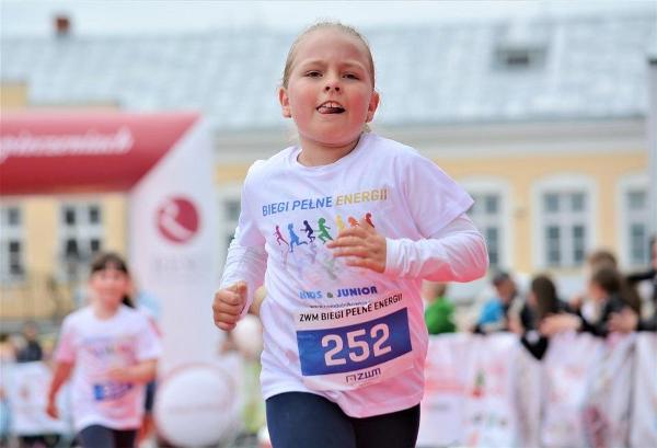 Suwałki Kids & Junior Run 2019 Suwałki Kids Junior Run 2019, Suwałki Bieg FOTO, RESO Suwałki Bieg Zdjęcia, www.running.by, Suwałki Bieg Photo, Suwalki Running FOTO, Suwałki Kids Run Foto Zdjęcia, Suwalki Junior Run Foto Zdjęcia, Swim.by