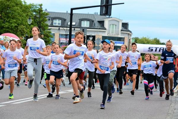 Suwałki Kids & Junior Run 2019 Suwałki Kids Junior Run 2019, Suwałki Bieg FOTO, RESO Suwałki Bieg Zdjęcia, www.running.by, Suwałki Bieg Photo, Suwalki Running FOTO, Suwałki Kids Run Foto Zdjęcia, Suwalki Junior Run Foto Zdjęcia, Swim.by