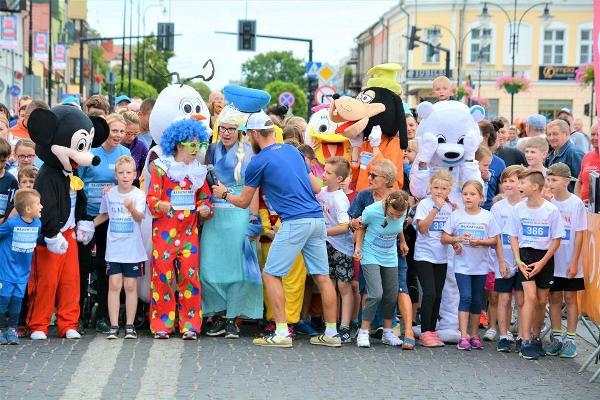 Suwałki Kids & Junior Run 2019 Suwałki Kids Junior Run 2019, Suwałki Bieg FOTO, RESO Suwałki Bieg Zdjęcia, www.running.by, Suwałki Bieg Photo, Suwalki Running FOTO, Suwałki Kids Run Foto Zdjęcia, Suwalki Junior Run Foto Zdjęcia, Swim.by