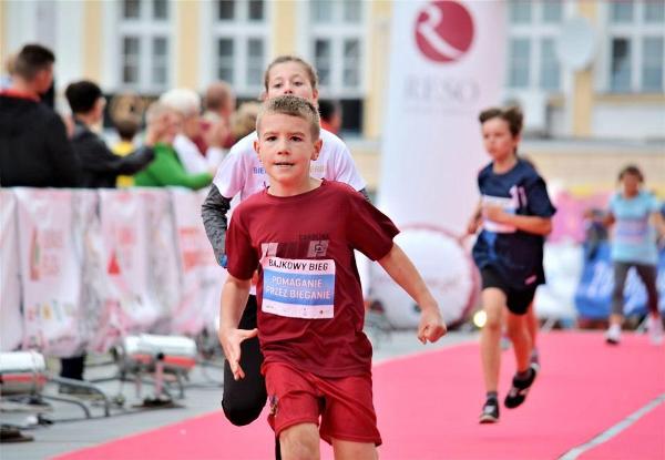 Suwałki Kids & Junior Run 2019 Suwałki Kids Junior Run 2019, Suwałki Bieg FOTO, RESO Suwałki Bieg Zdjęcia, www.running.by, Suwałki Bieg Photo, Suwalki Running FOTO, Suwałki Kids Run Foto Zdjęcia, Suwalki Junior Run Foto Zdjęcia, Swim.by