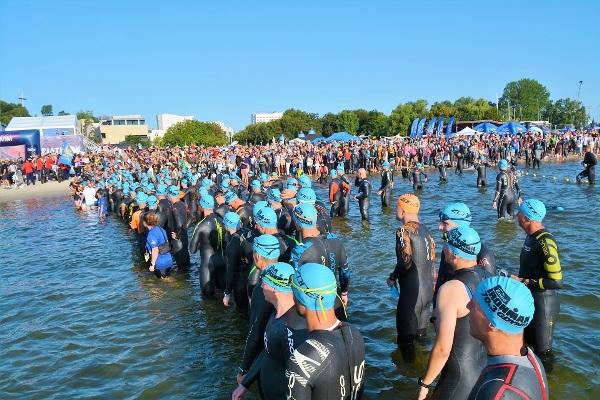Triathlon IRONMAN 70.3 Gdynia 2019 - Swimming Triathlon IRONMAN 70.3 Gdynia 2019 Swimming Photo, IRONMAN Triathlon Gdynia 2019 Zdjęcia, IRONMAN Triathlon Gdynia 2019 Photos, Triathlon IRONMAN Swim Photo, www.swim.by, IRONMAN Triathlon Swimming Photo, IRONMAN Gdynia Triathlon Swimming Photo, Triathlon IRONMAN Gdynia Swimming PHOTO, Swim.by