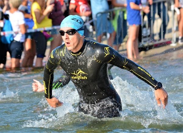 Triathlon IRONMAN 70.3 Gdynia 2019 - Swimming Triathlon IRONMAN 70.3 Gdynia 2019 Swimming Photo, IRONMAN Triathlon Gdynia 2019 Zdjęcia, IRONMAN Triathlon Gdynia 2019 Photos, Triathlon IRONMAN Swim Photo, www.swim.by, IRONMAN Triathlon Swimming Photo, IRONMAN Gdynia Triathlon Swimming Photo, Triathlon IRONMAN Gdynia Swimming PHOTO, Swim.by